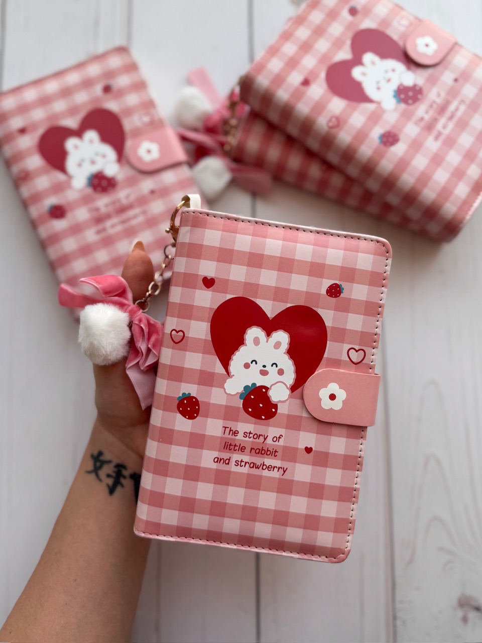 کلاسور چرمی توت فرنگی وارداتی